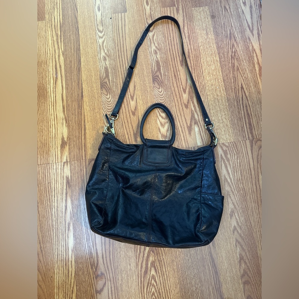 Hobo leather bag.